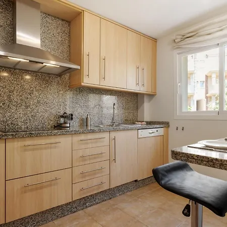 Vivi Homes - Toscana Luxury, Views, Pool & Terrace Апартаменты *