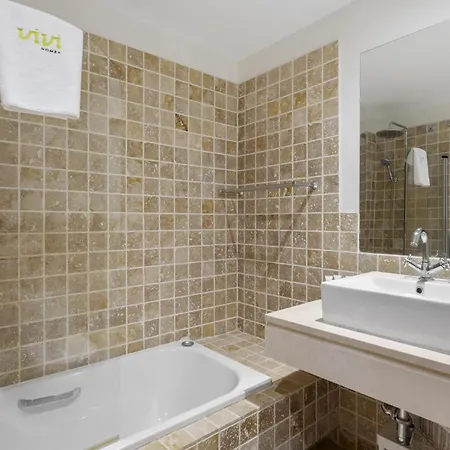 Vivi Homes - Toscana Luxury, Views, Pool & Terrace Эстепона