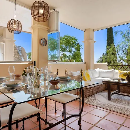 Vivi Homes - Toscana Luxury, Views, Pool & Terrace