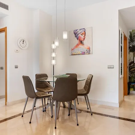 Vivi Homes - Toscana Luxury, Views, Pool & Terrace *